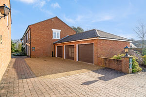 Photo 8- click for photo gallery